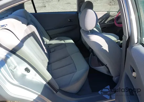 2003 Nissan Altima 2.5 S z USA, uszkodzony, nr VIN 1N4AL11D83C257614